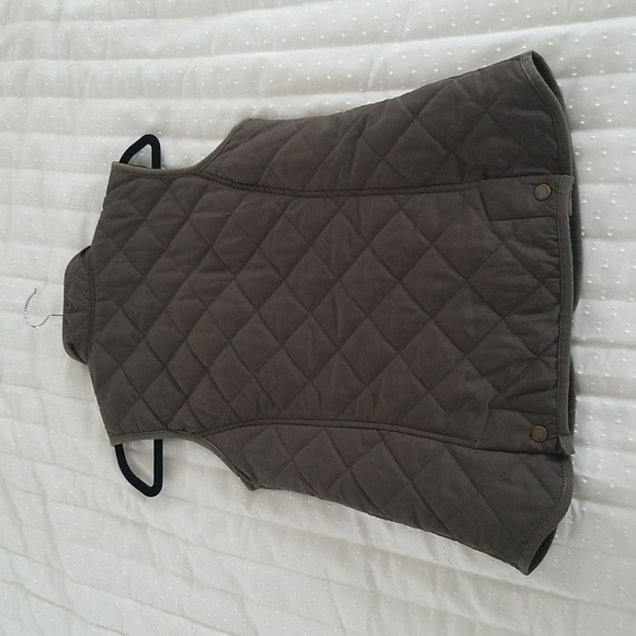 Vest - Picture 2 of 2